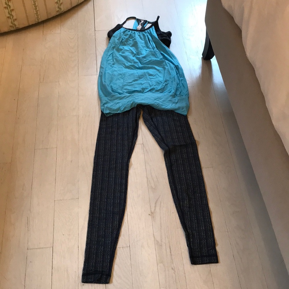 Lululemom work out set- matching leggings and top